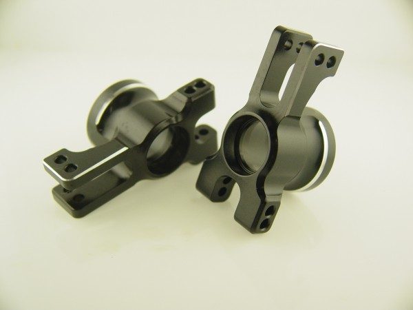 RC8-057 - Associated RC8 Rear Hub Carriers (1 pair)